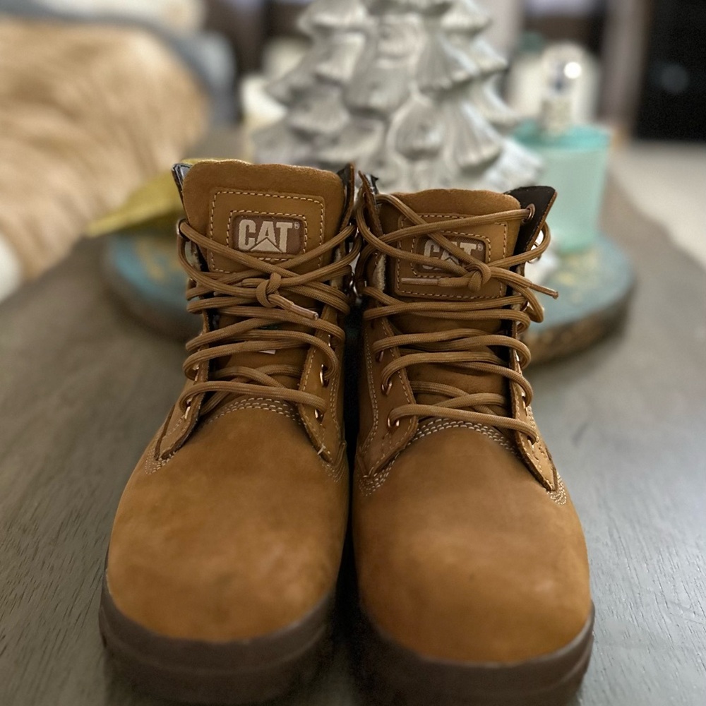 CAT women’s 8.5 TessSteel Teo Slip-Resistant Work Boots Caterpillar.